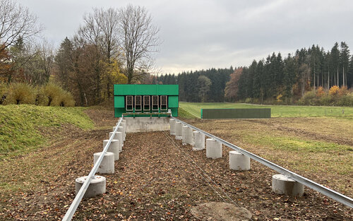 25 m Target Transport System