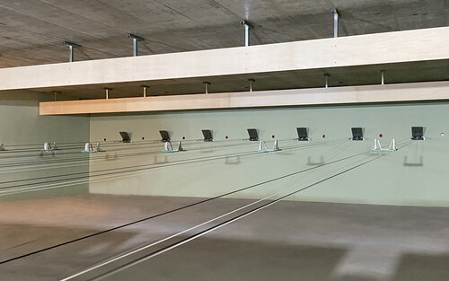 10 m Target Transport System